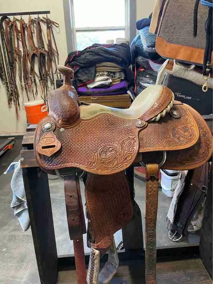13” Cactus roping saddle