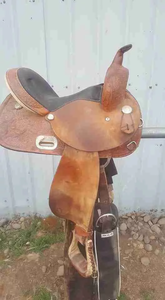 14 seat NBHA Circle Y Barrel saddle