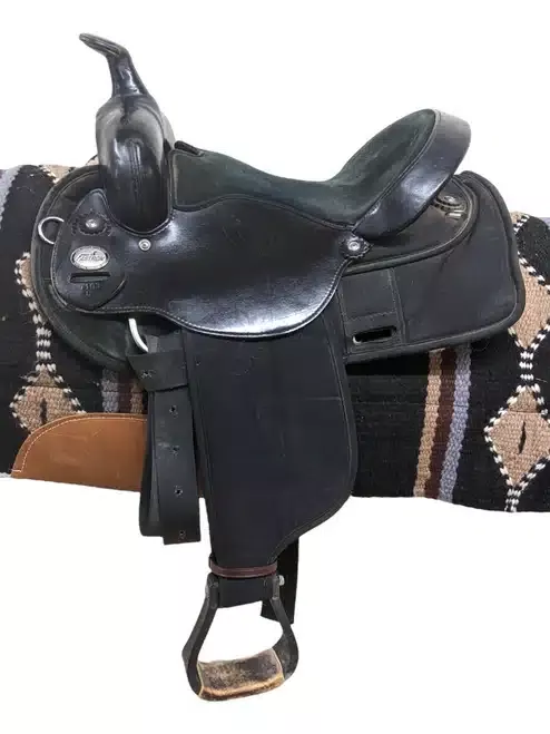 14″ Used Fabtron Western Trail Saddle 547-5166