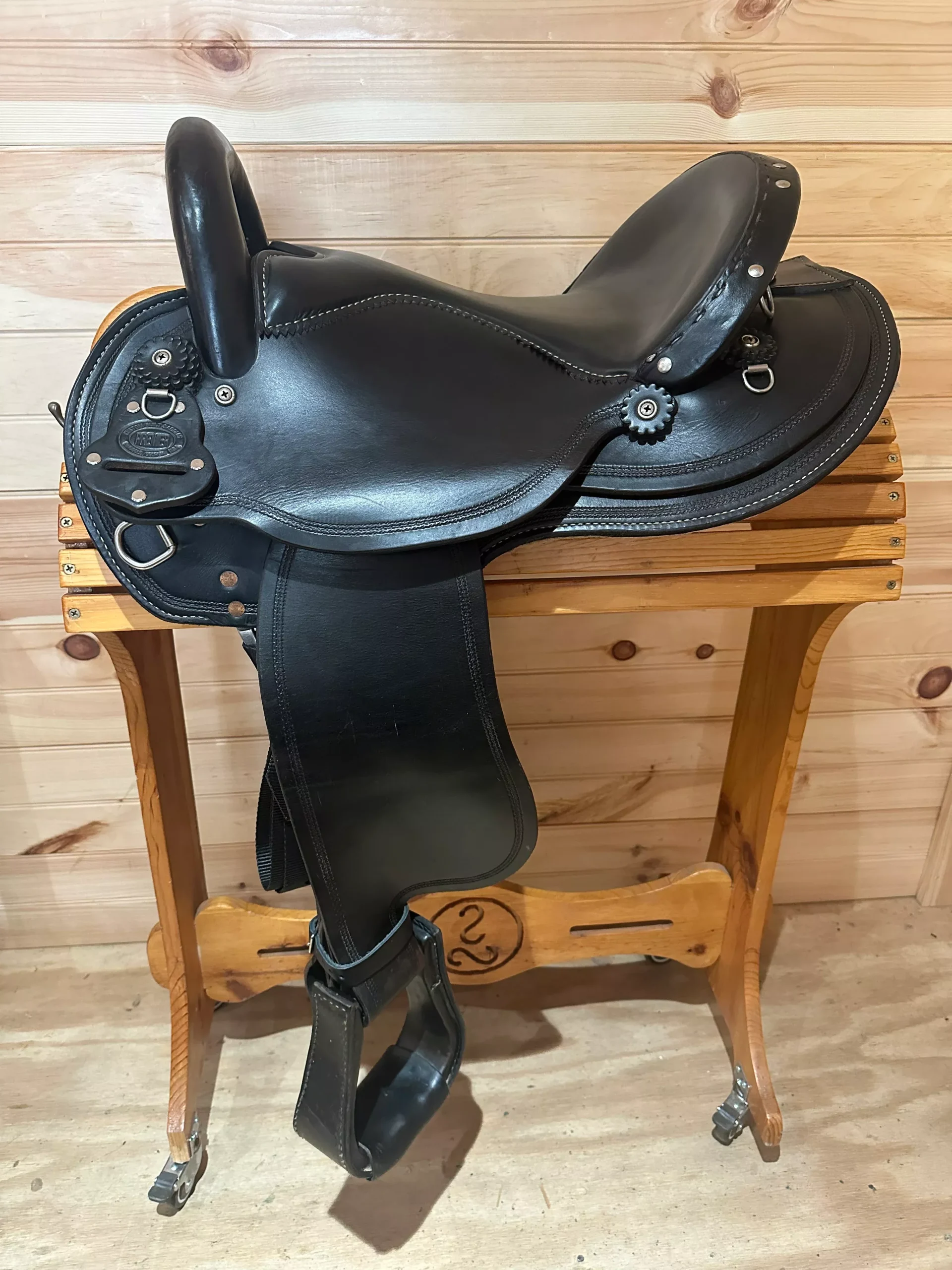 15.5” Premier Saddlery Endurance Trail Saddle