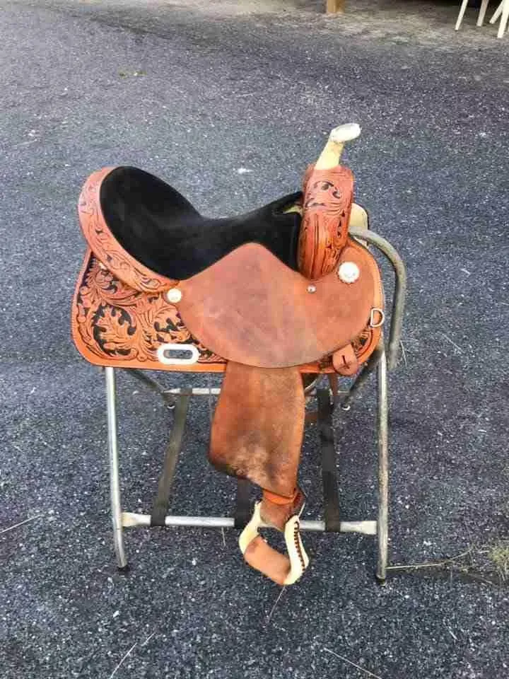 15 Circle Y Barrel saddle for sale