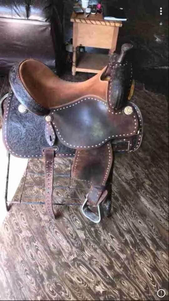 15” Martin Crown C Barrel Saddle