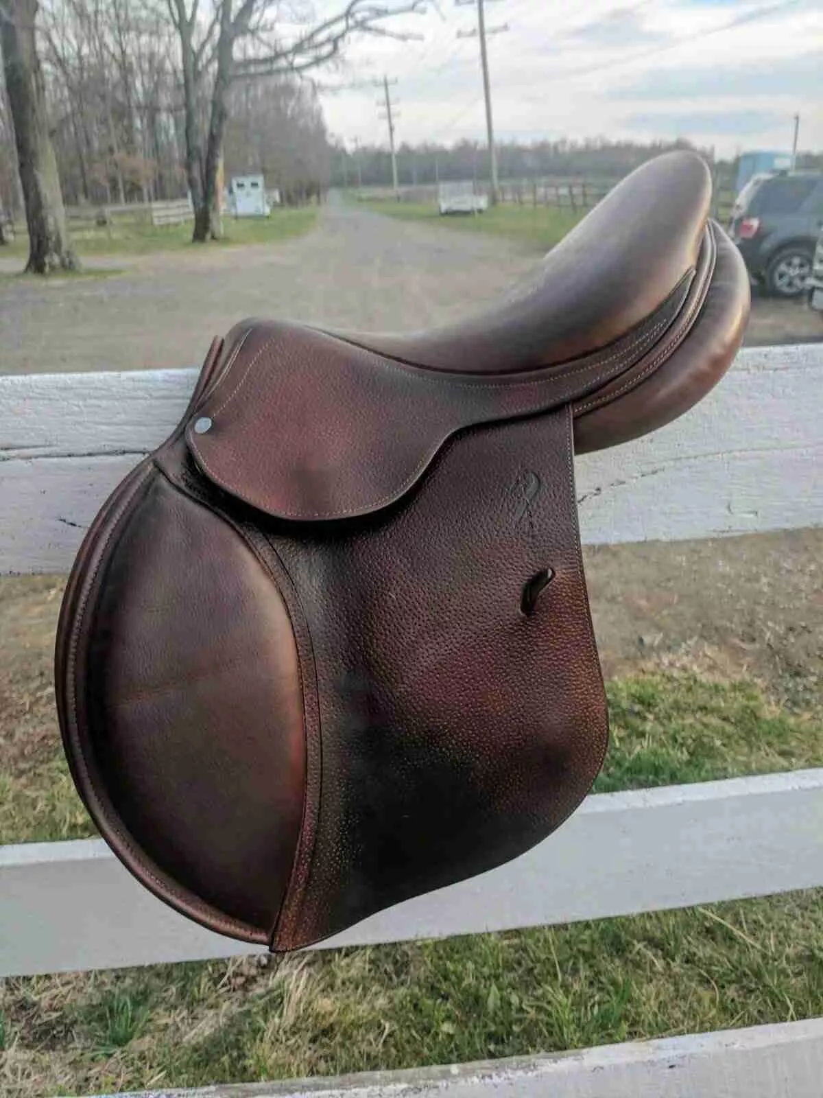 16.5 Antares Jump Saddle