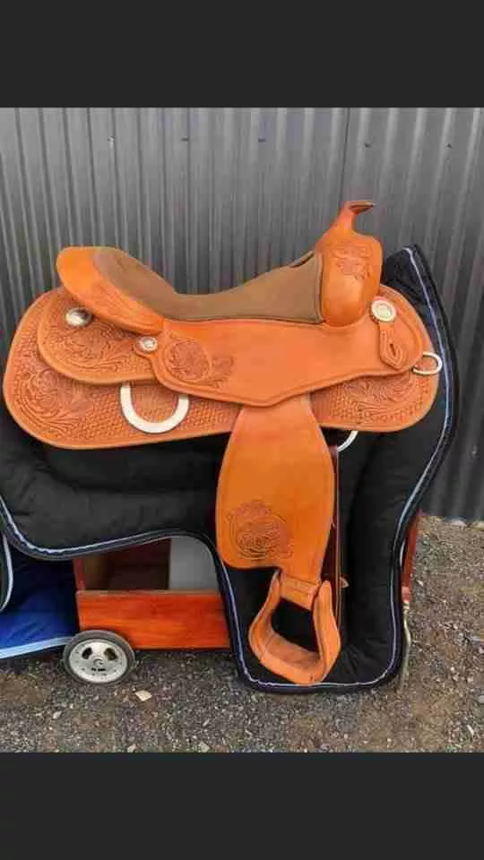 16” Continental Reining saddle