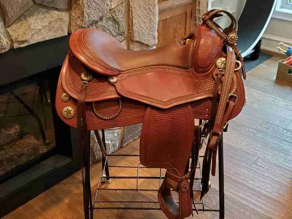 16 inch seat Penni Gerardi Continental Reining saddle