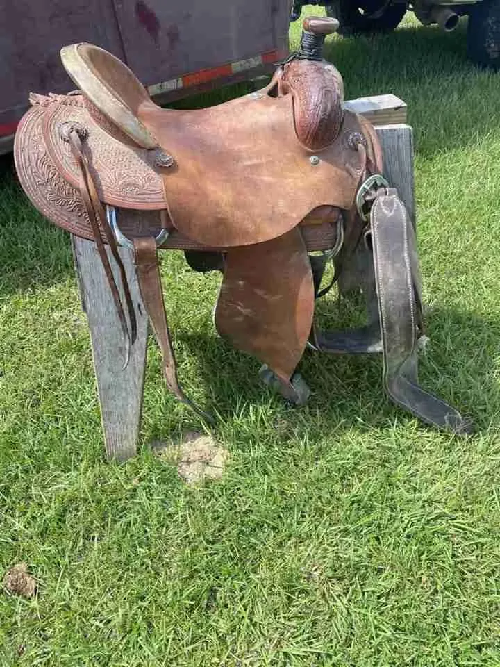 17 inch Billy Cook roping saddle for sale