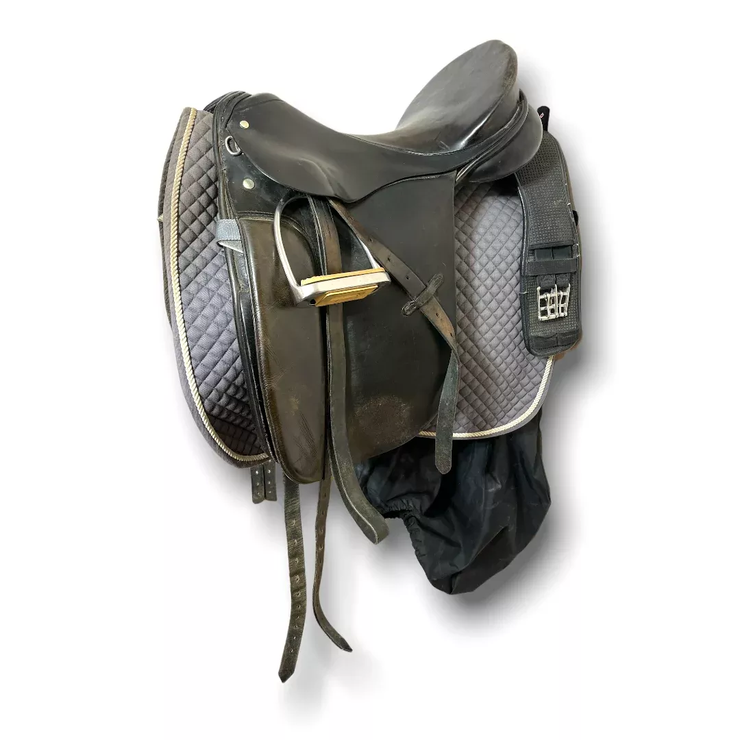 17” Max Hopfner Hannover Dressage Saddle