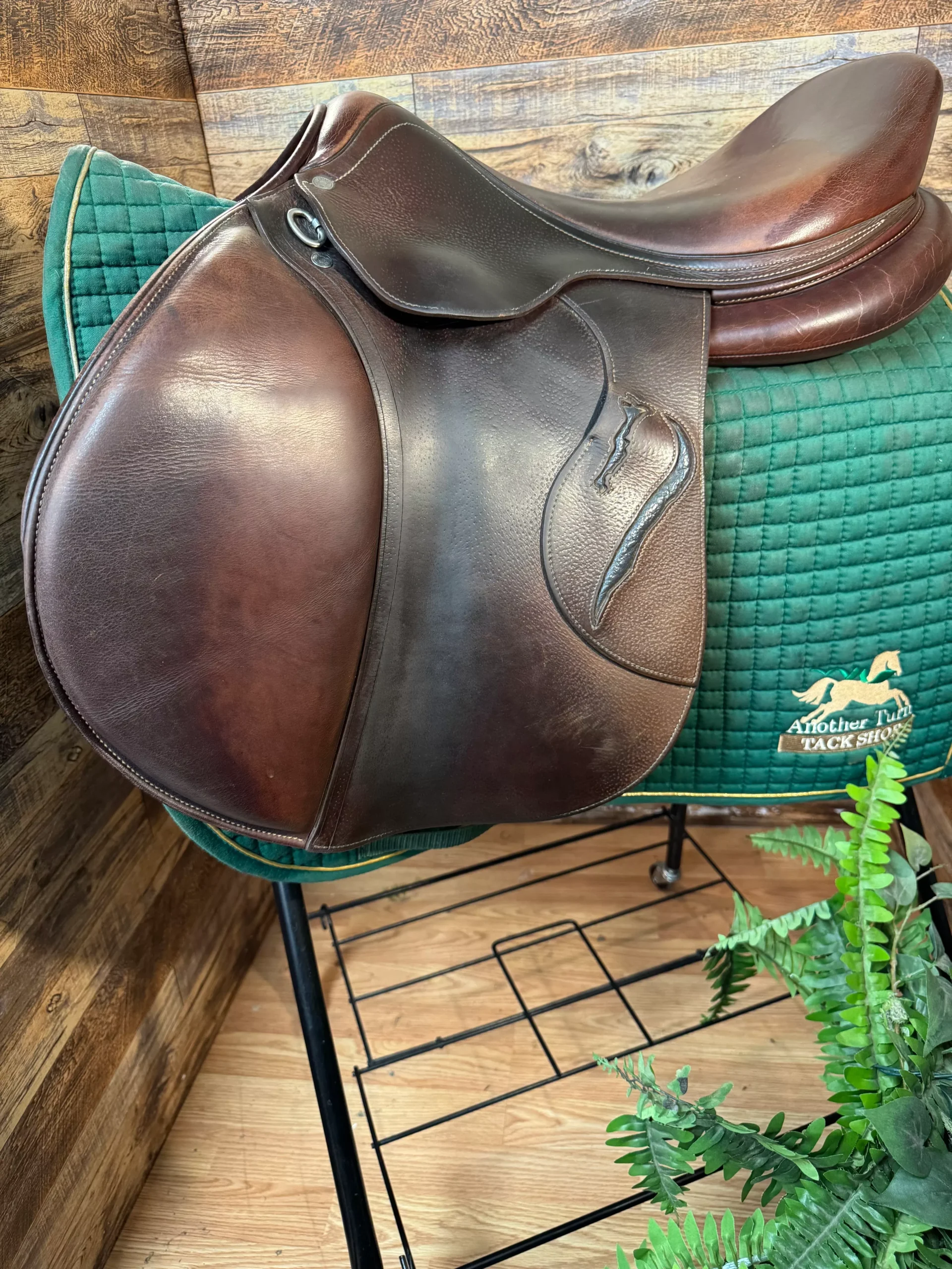 18" Antares Comfort CC Saddle
