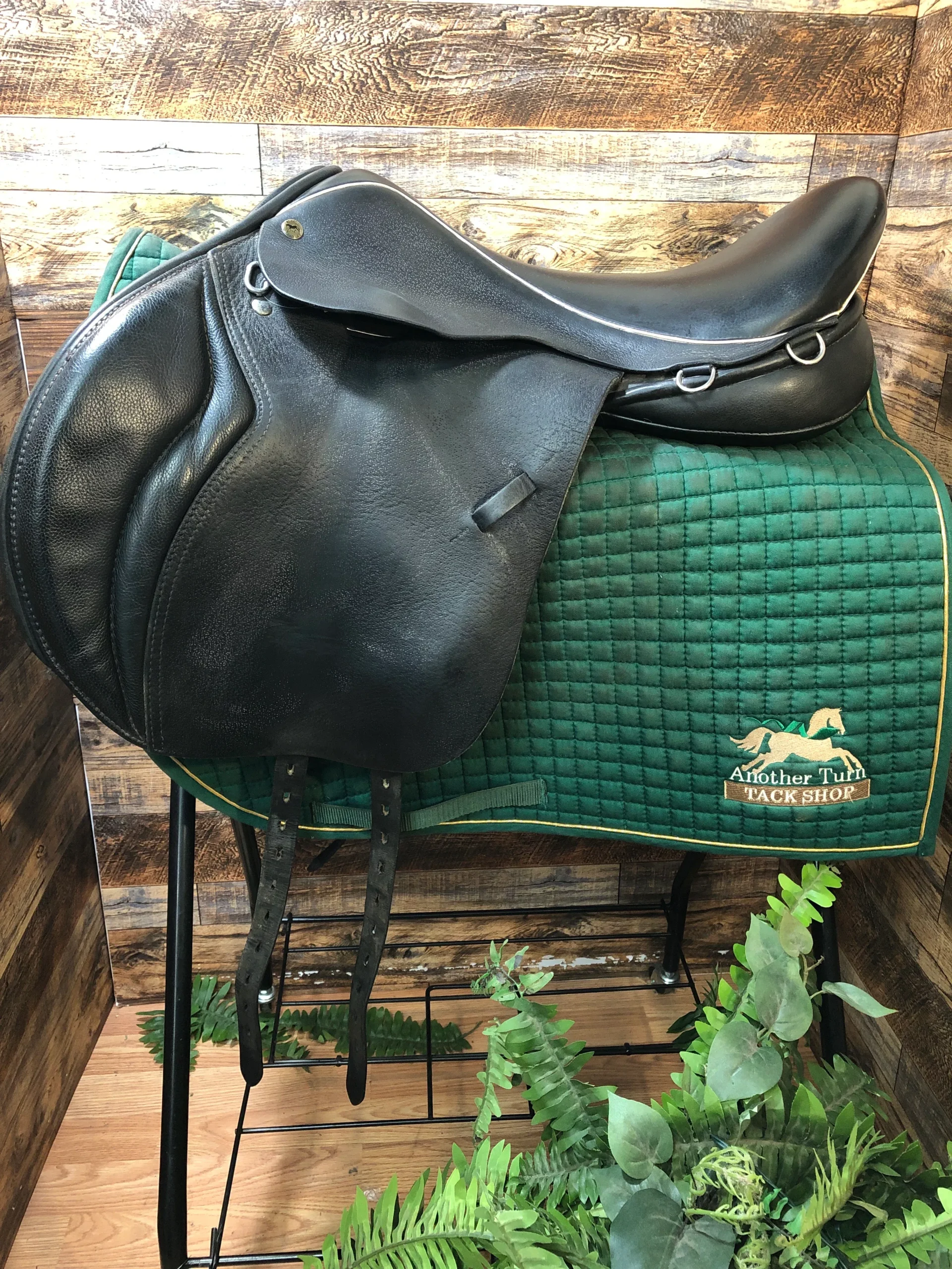18" Black Country Wexford Jump - Black