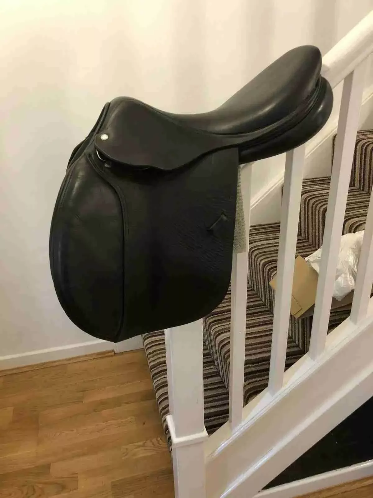 18” Devoucoux Biarritz Jumping Saddle Medium Wide Width