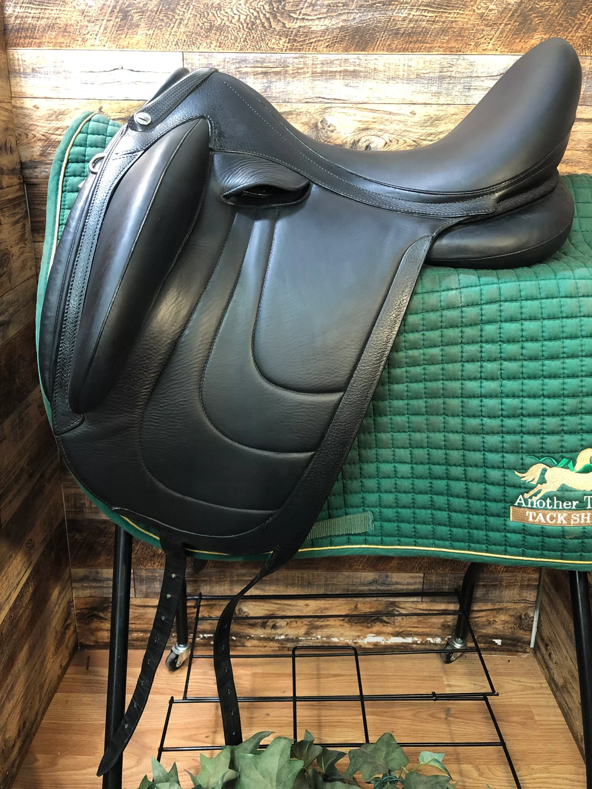 18" Devoucoux Makila Harmonie Monoflap Dressage