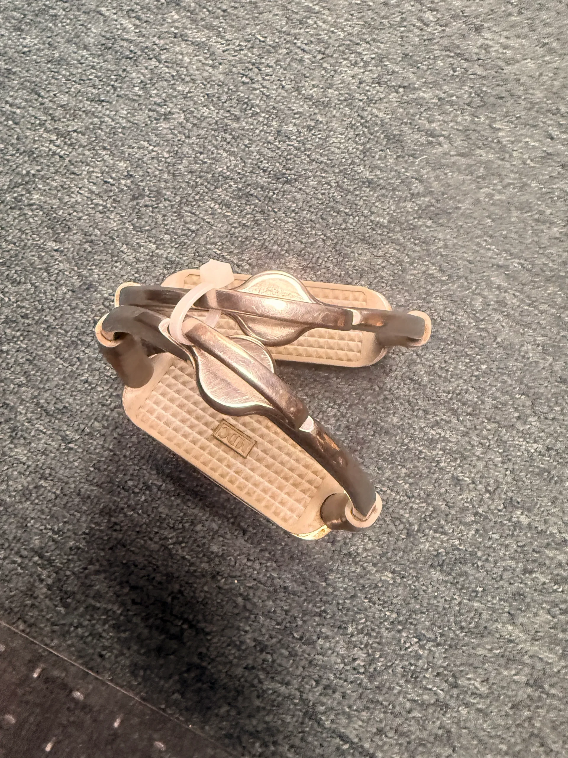 4.5" MDC Flex Stirrup irons