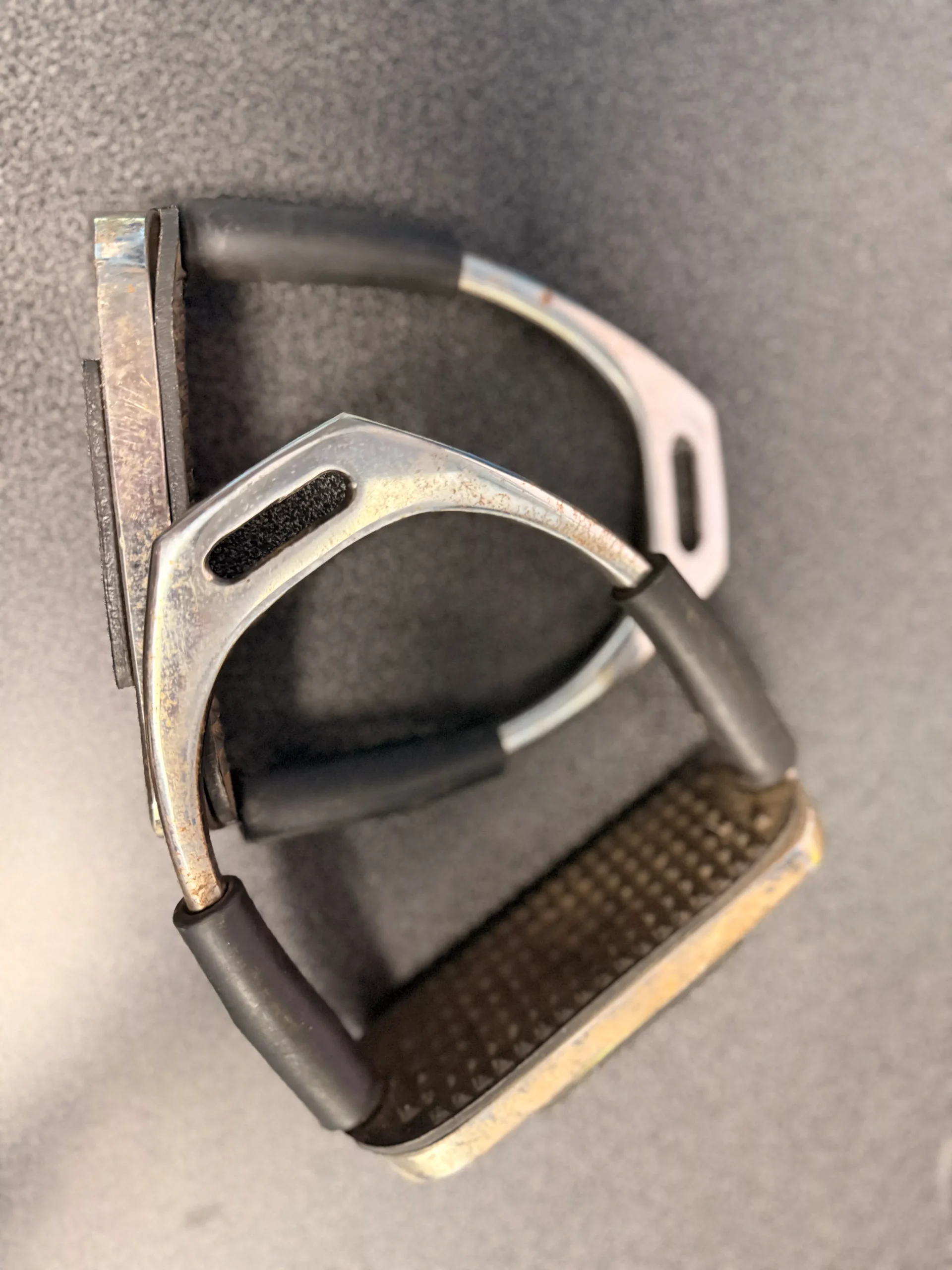 4.5" No Name Flex Stirrups