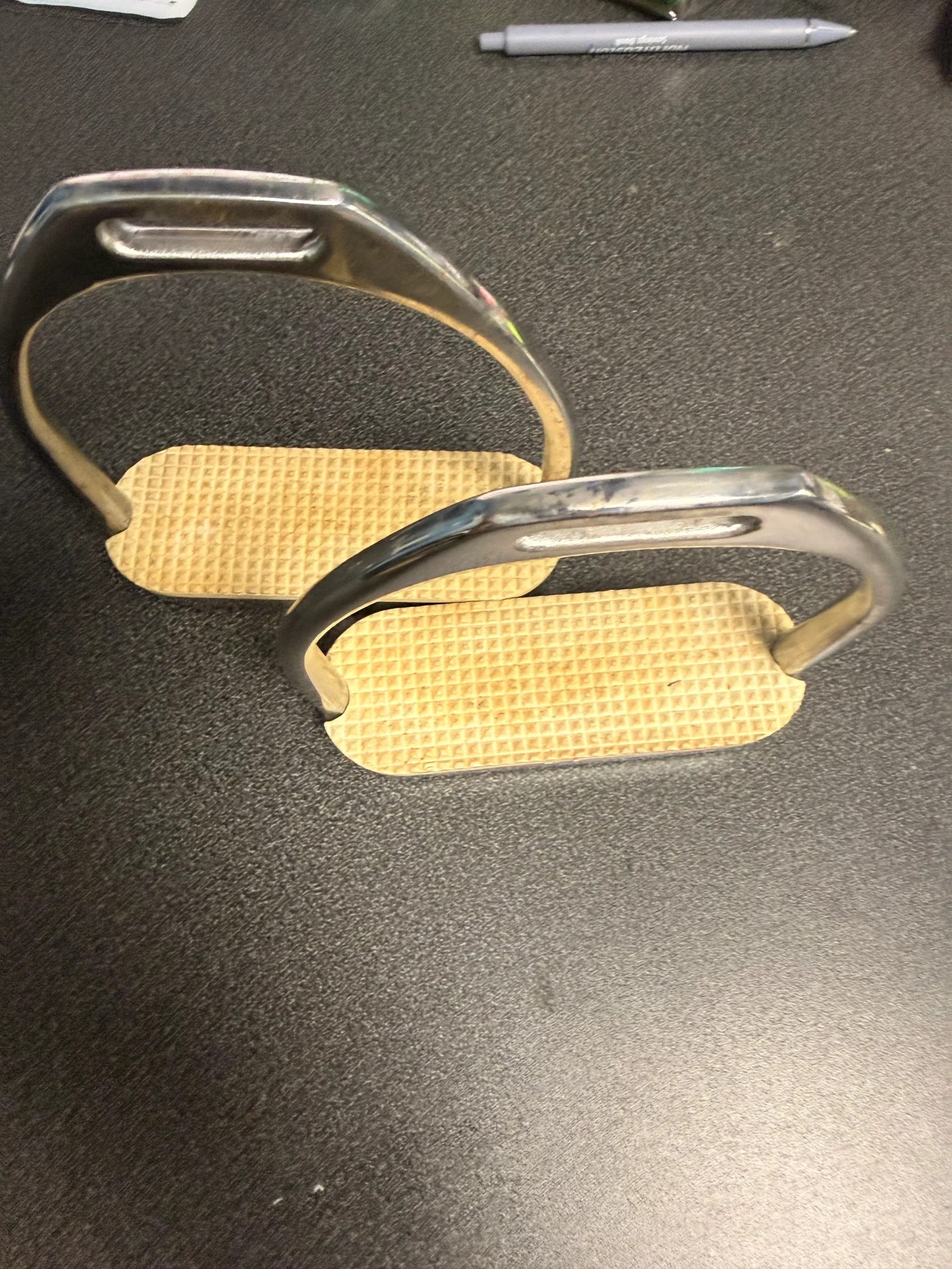 4.75 English Stirrup Irons