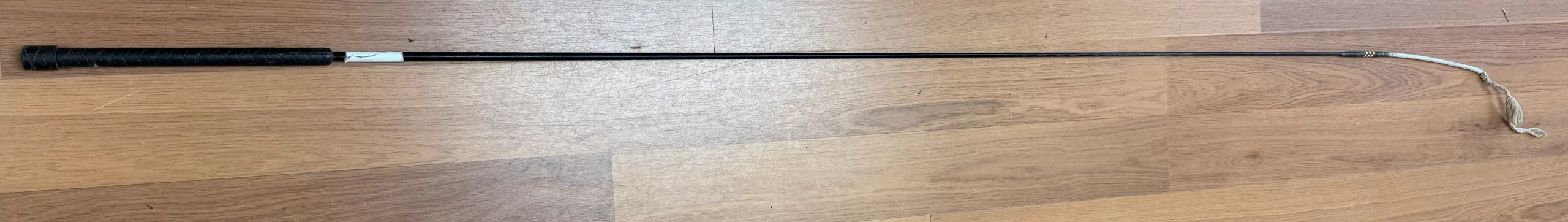 60" Whip with 5" white lash