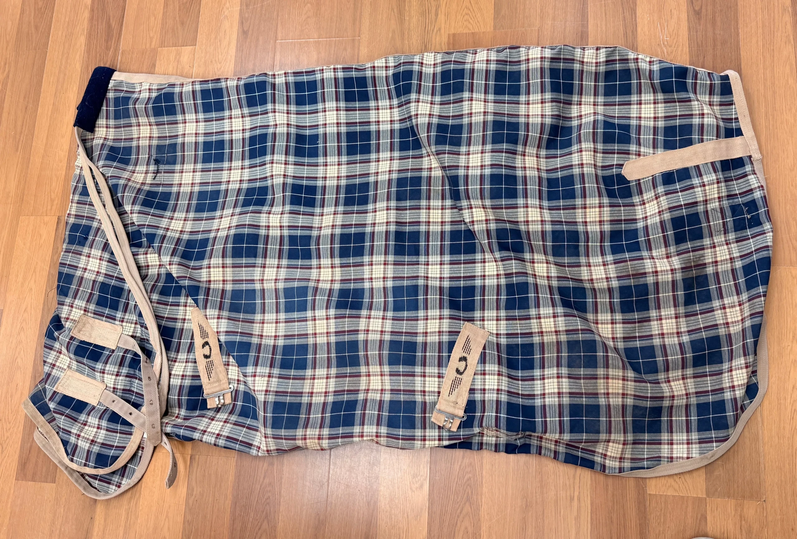 75" Tuffrider Plaid Stable sheet
