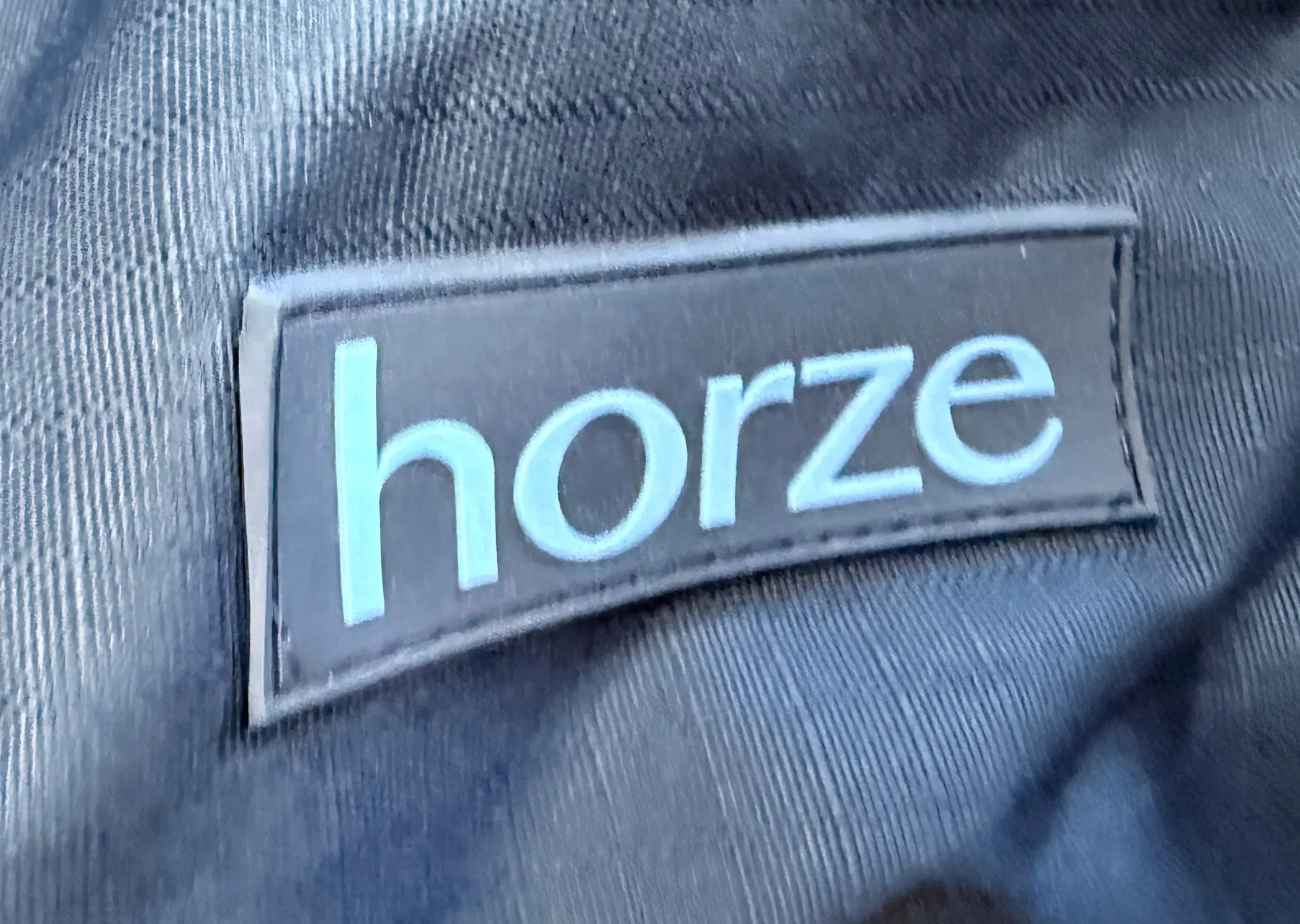 78" Horze Turn out Mid Weighthorse blanket