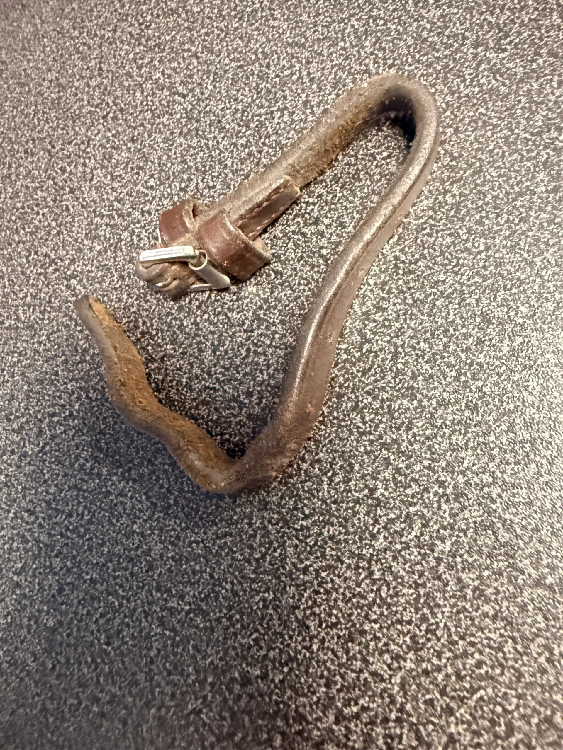 8.5" Leather strap replacement single