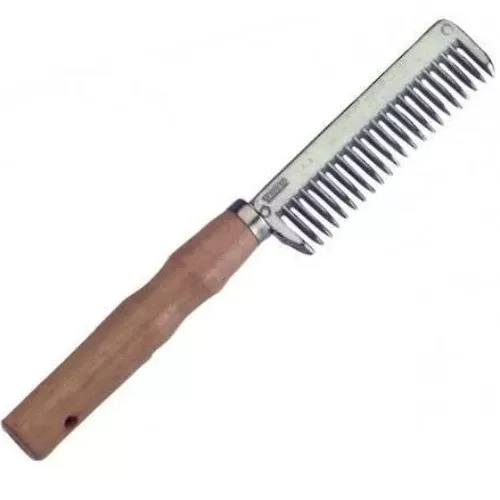 Chevalier Mane Comb w Wooden Handle