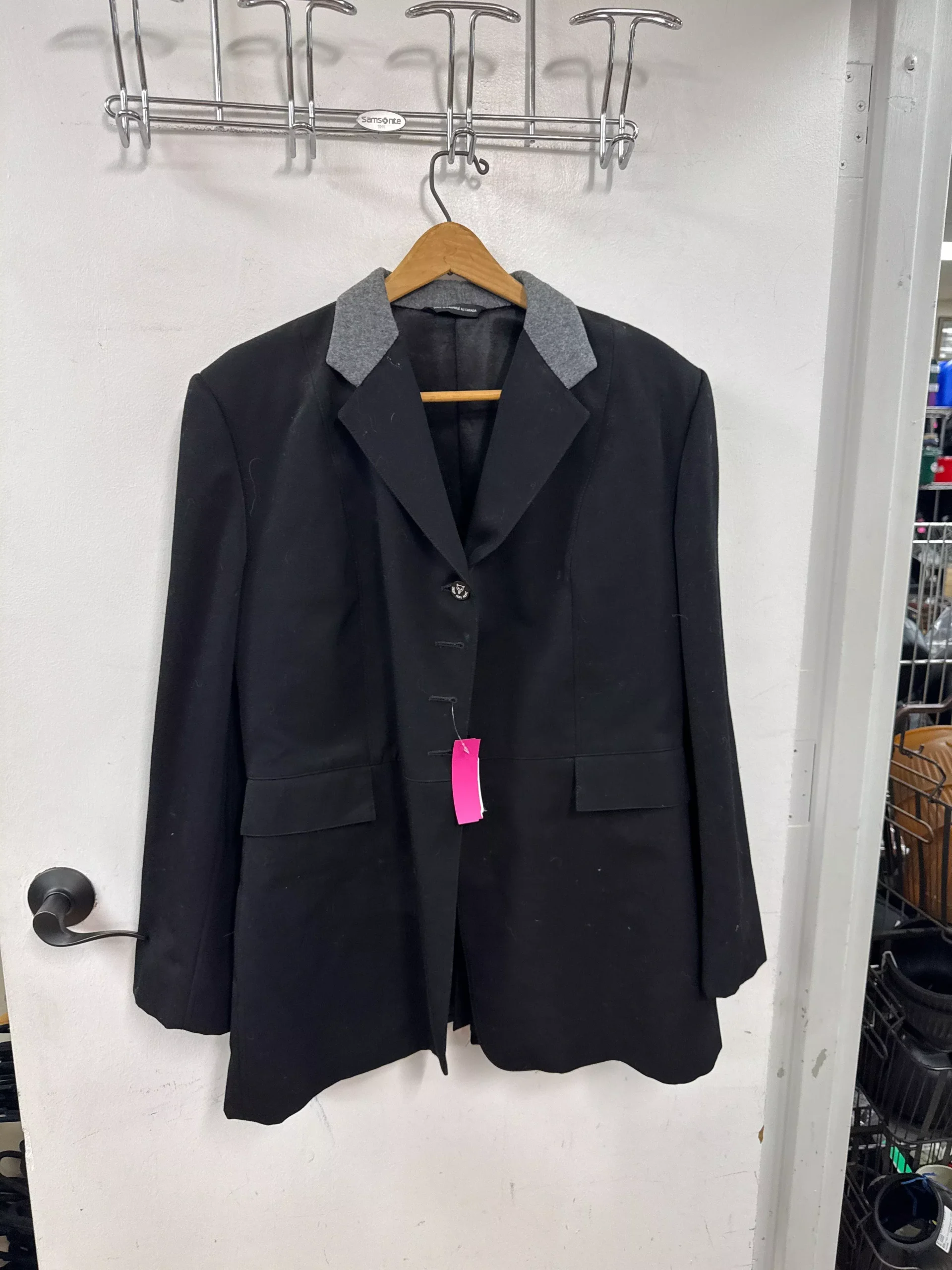 Classic Ladies Lite Melton wool w/ gray coller