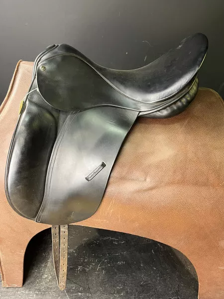 County Dressage Saddle 17