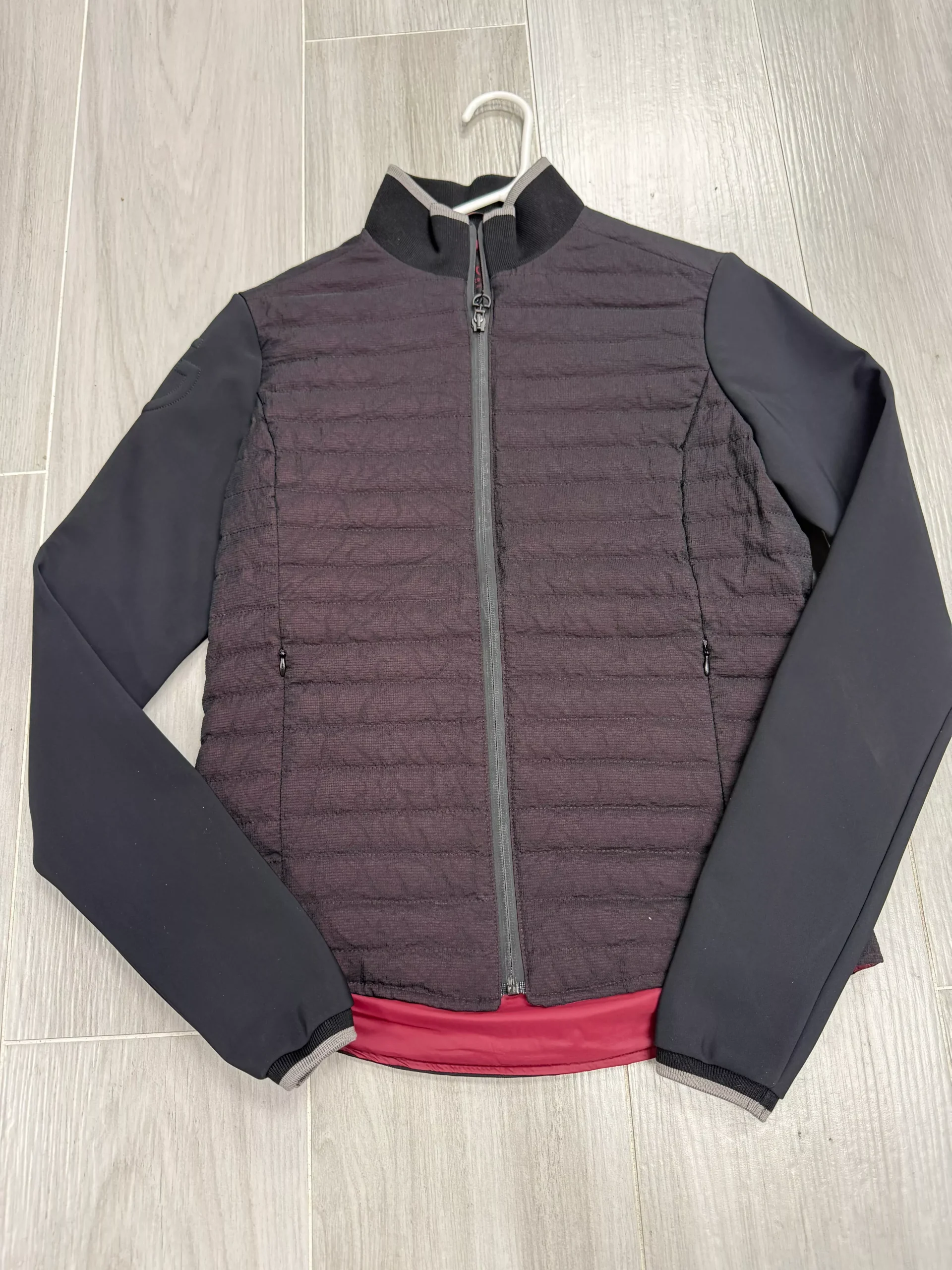 CT Detachable Sleeve Down Jacket S