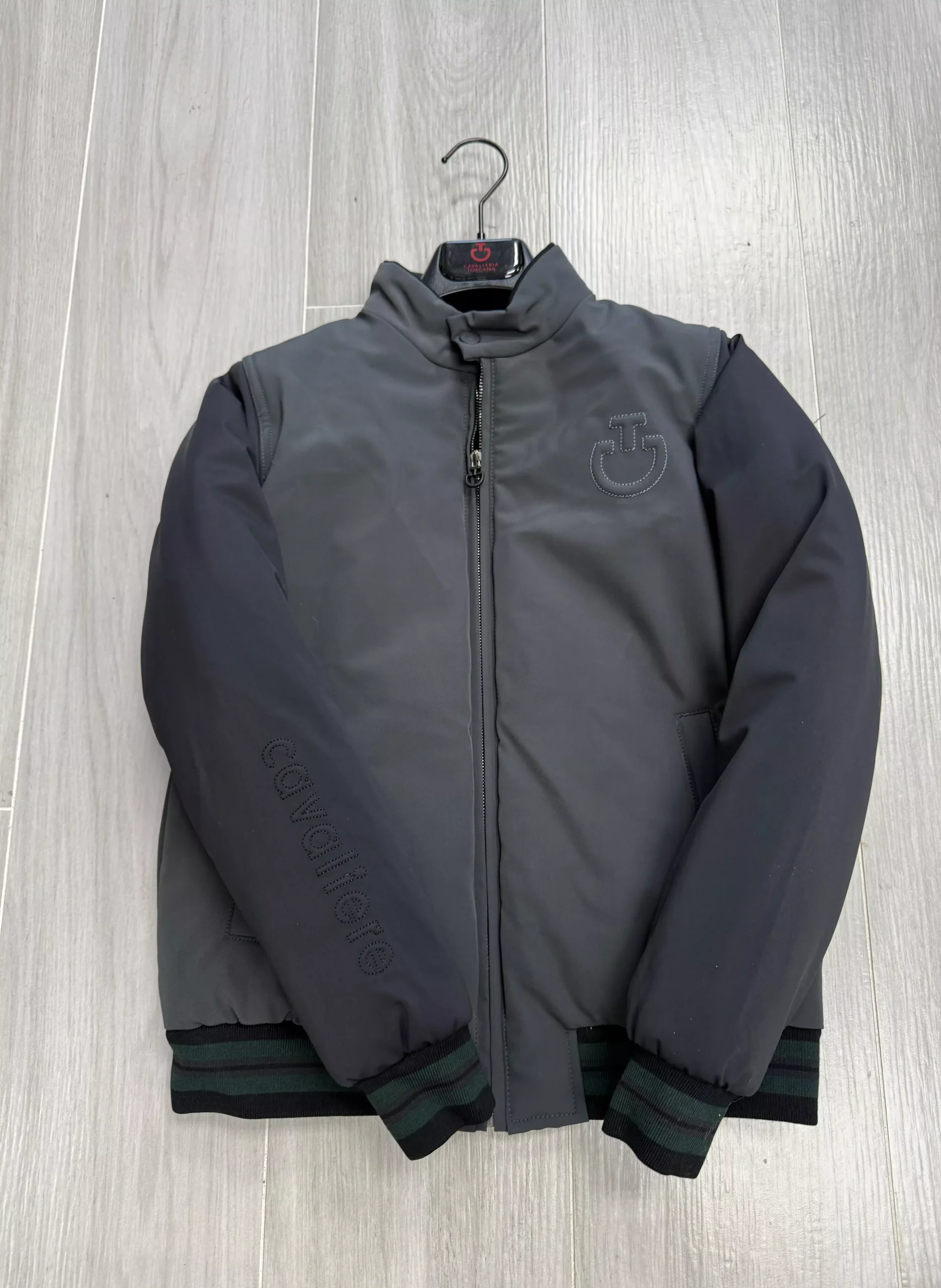 CT Federicos Bomber 12