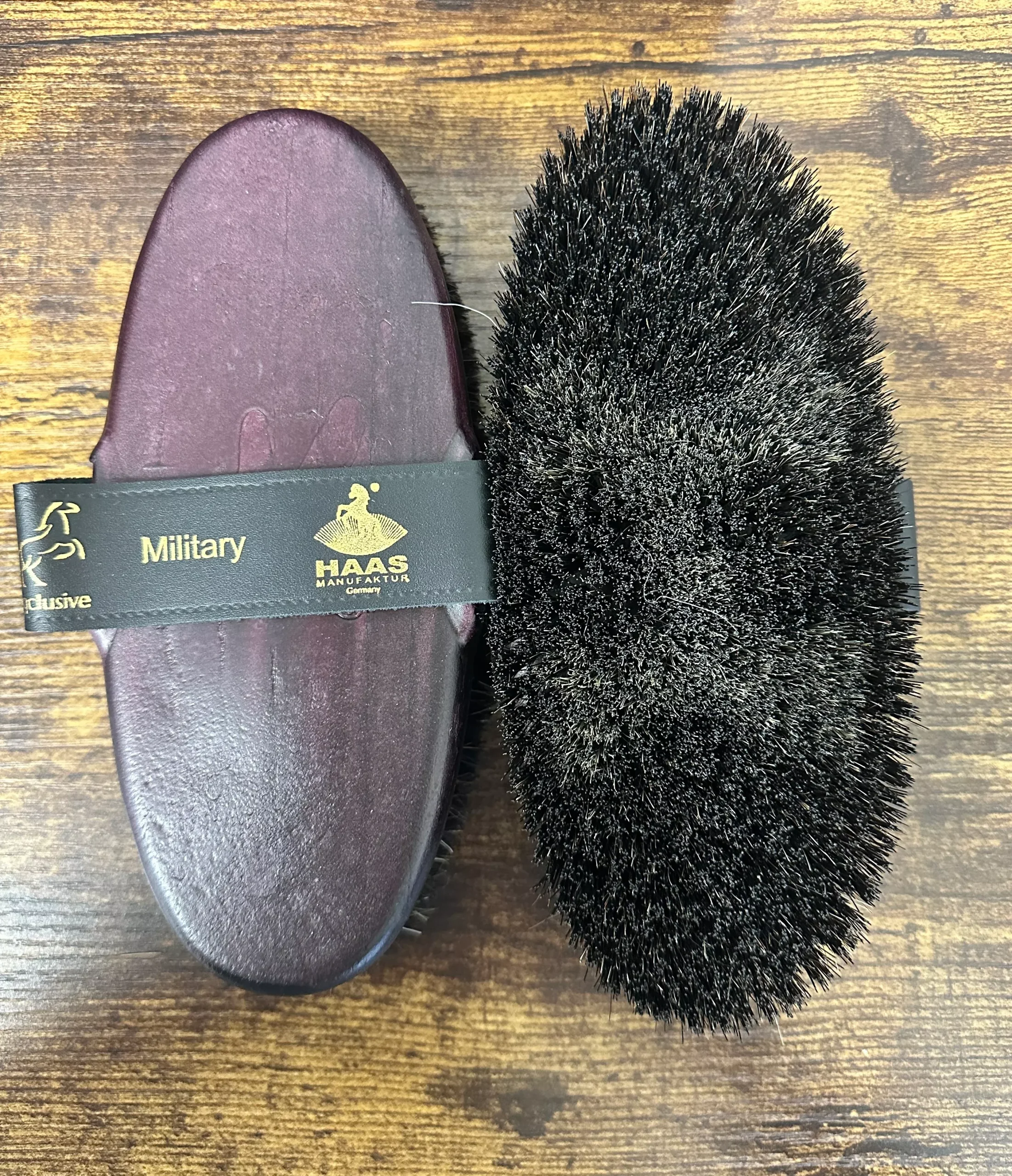 HAAS Ladies Military Brush