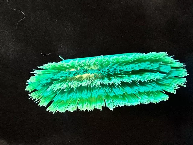 Hill Brush 6.75" Grippee Dandy Brush - Green