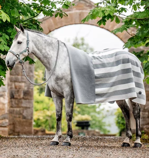 Horseware Newmarket Fleece Square