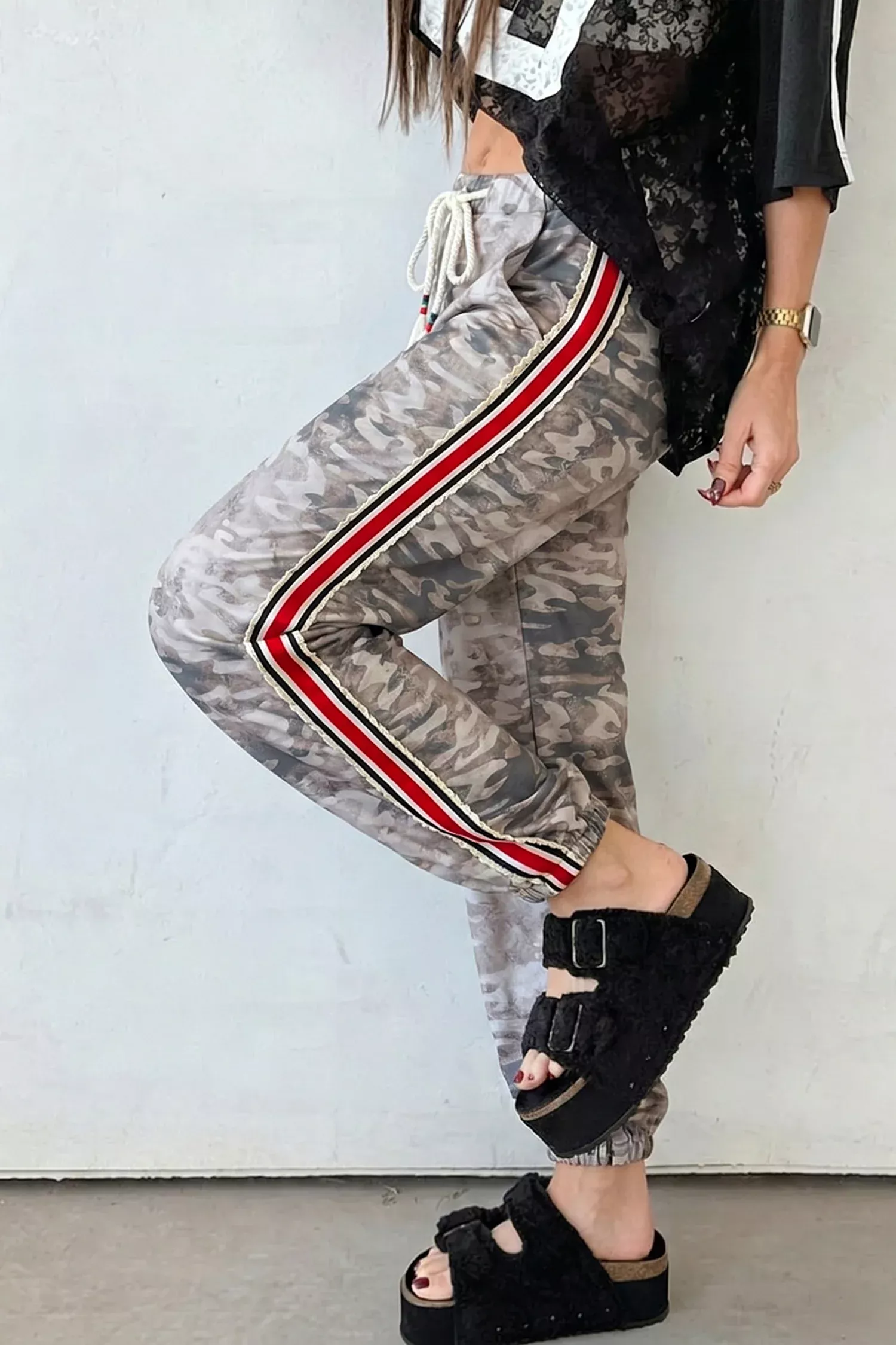 Khaki Camouflage Print Striped Side Panel Patchwork Drawstring Pants