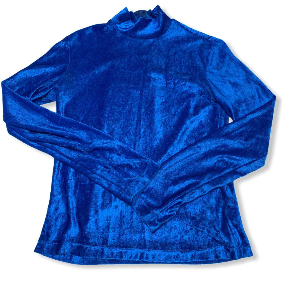 Ladies small blue long sleeve turtle neck shirt