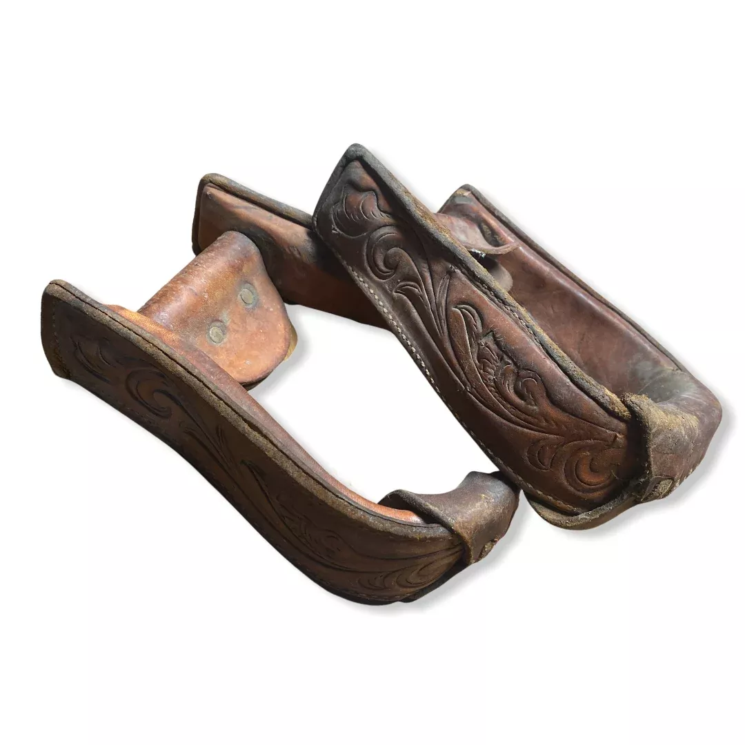Leather stirrups