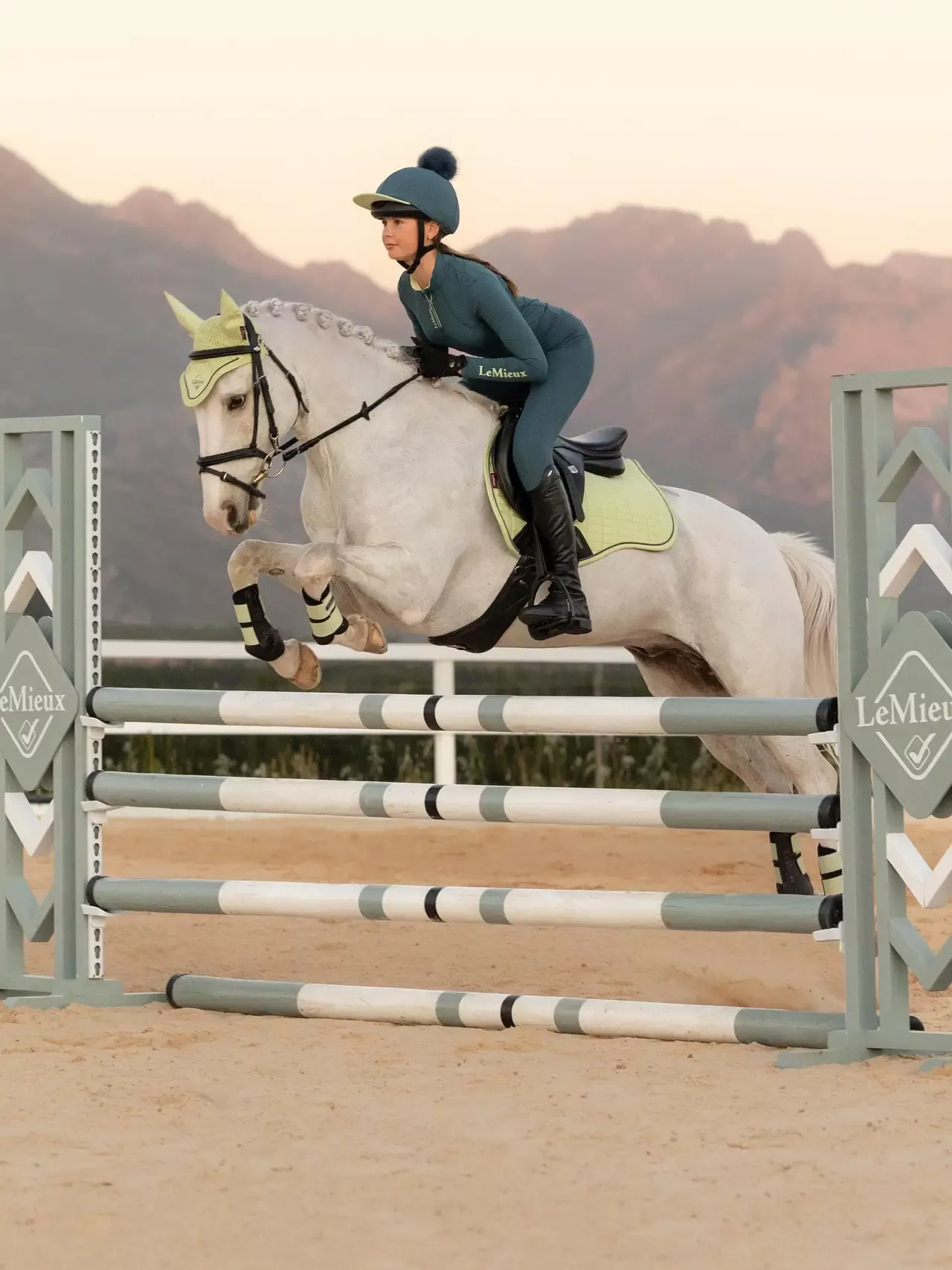 LeMieux - SP '26 Young Rider Classique Base Layer -