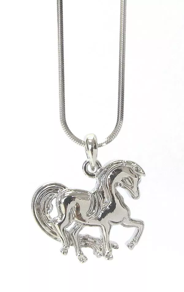 ( M623 )HORSE PENDANT NECKLACE