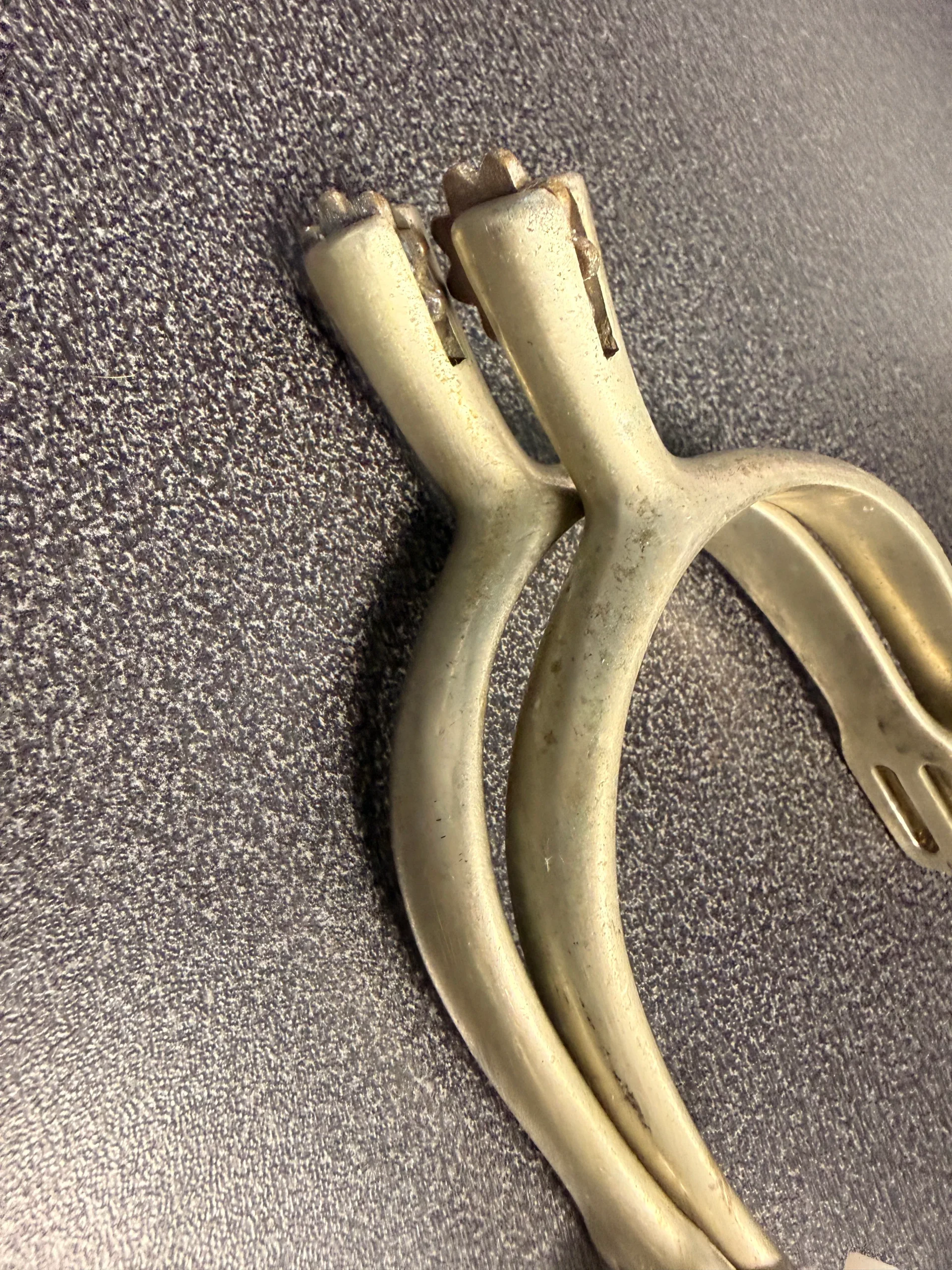 Nickle spurs assorted