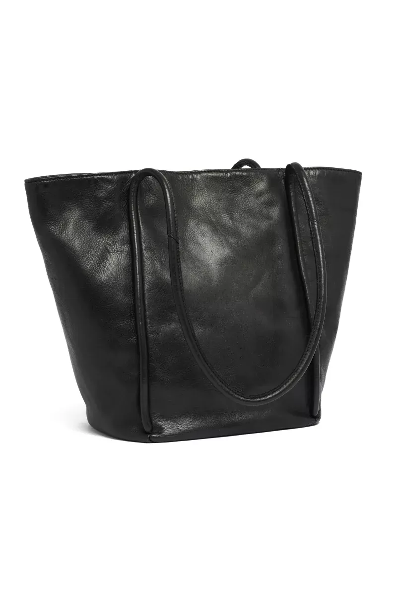 Oran Leather Sabina Shoulder Bag