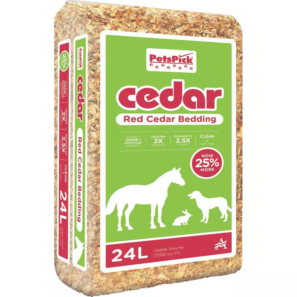 PetsPick Kiln-Dried Red Cedar Bedding, 24 L