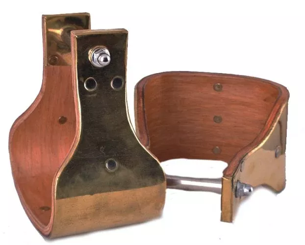 POLISHED BRASS COVERED WOOD STIRRUPS WITH 4" TREAD