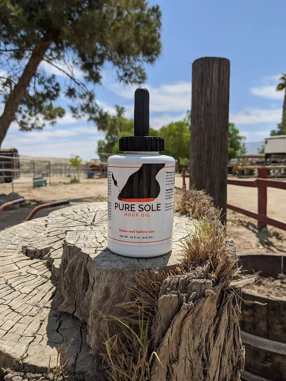 Pure Sole Hoof Oil