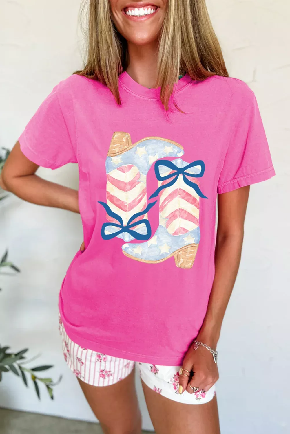 Sachet Pink Flag Pattern Boots Bow Accent Casual Graphic Tee