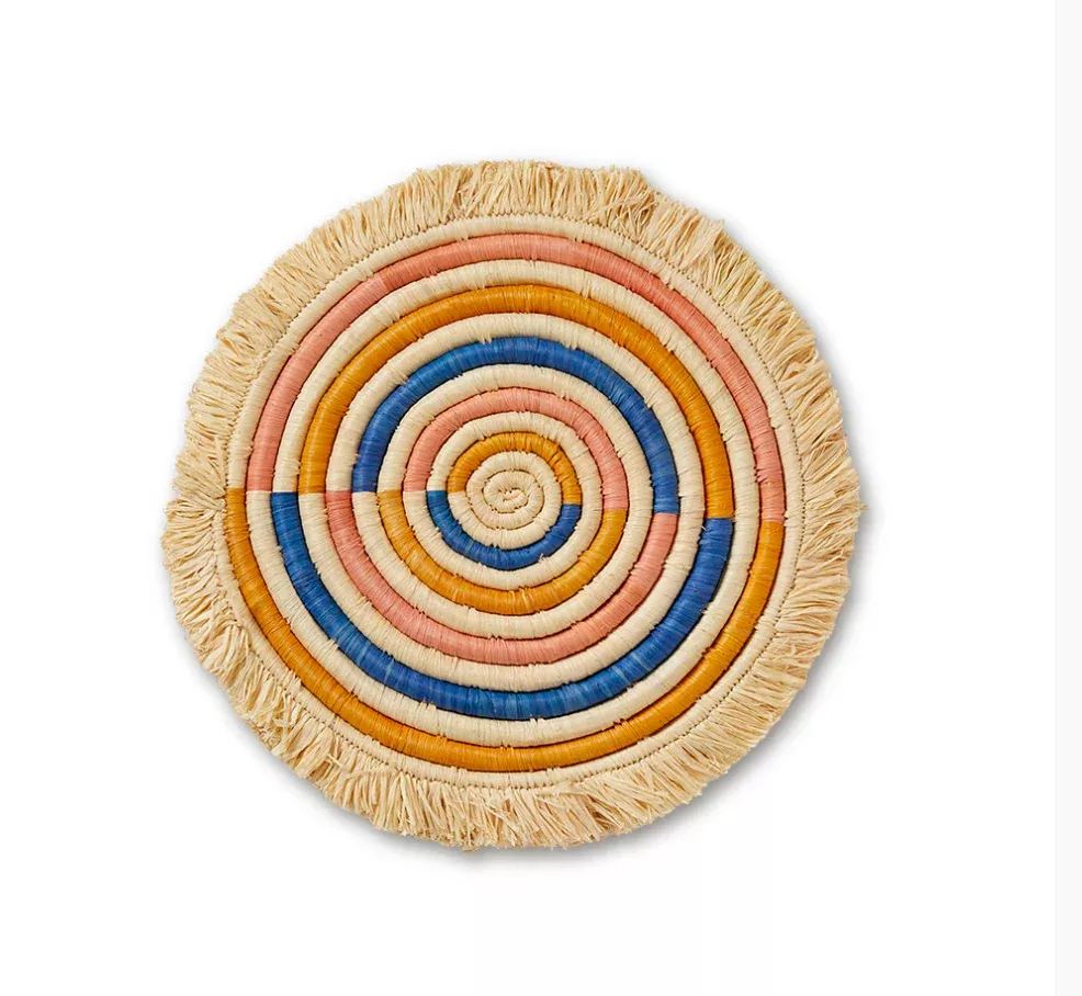 Seashell Raffia Trivet