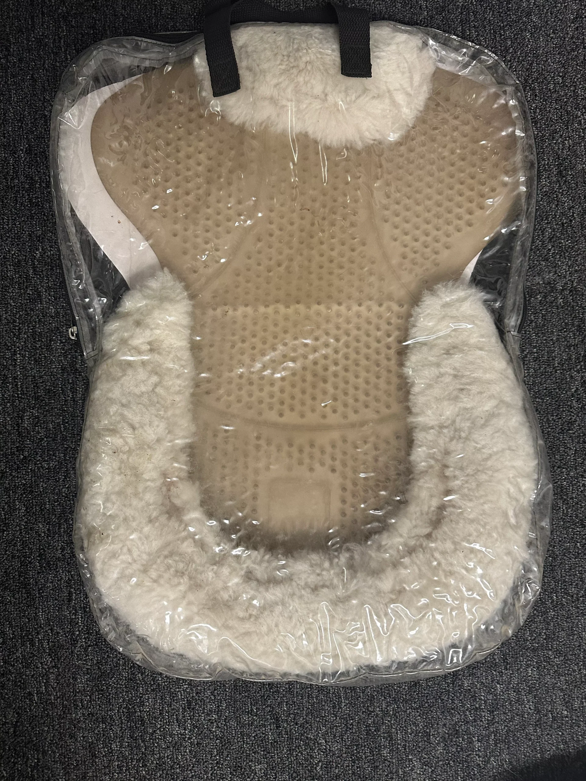 Sheepskin lined Gel Pad / Anti slip half pad