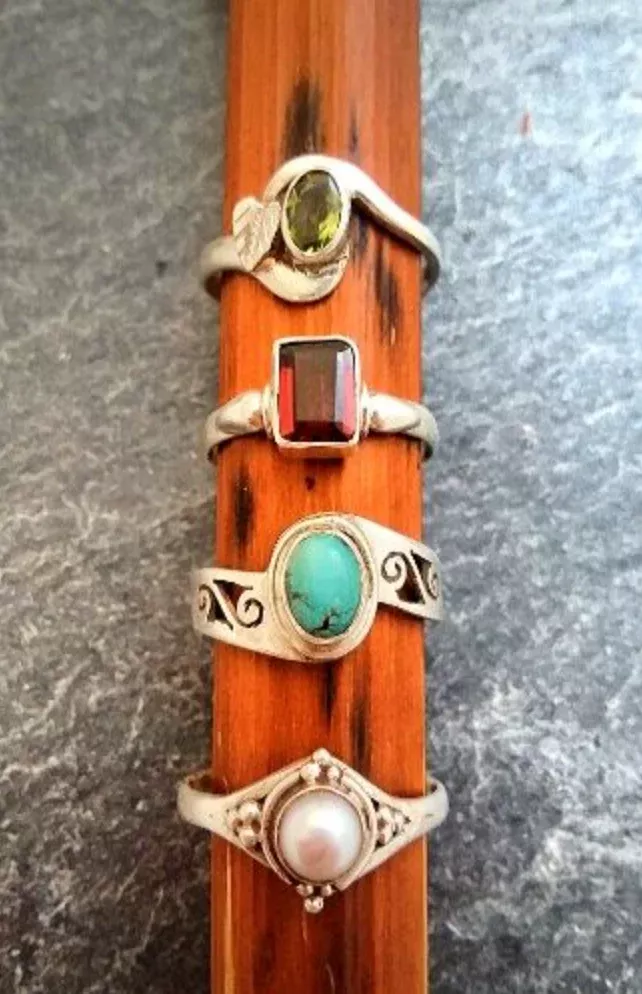 Sterling Silver Ring with Semi Previous Stone