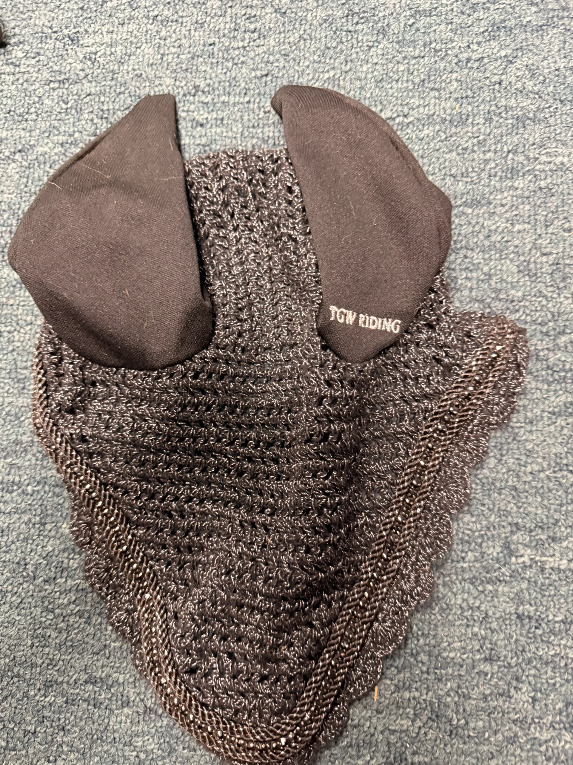 TGW Riding Black and silver Fly Bonnet