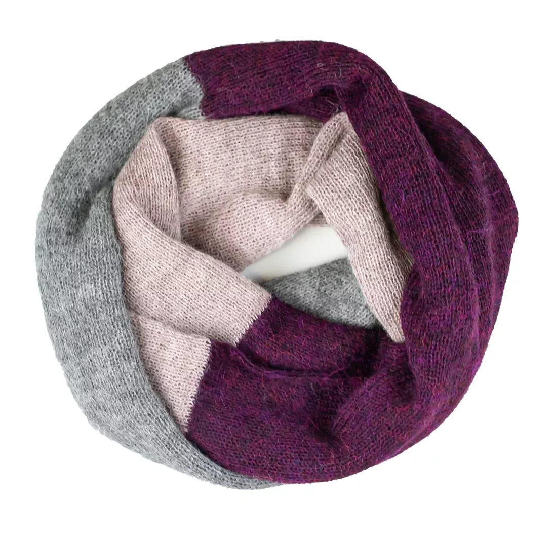 Tres Scarf