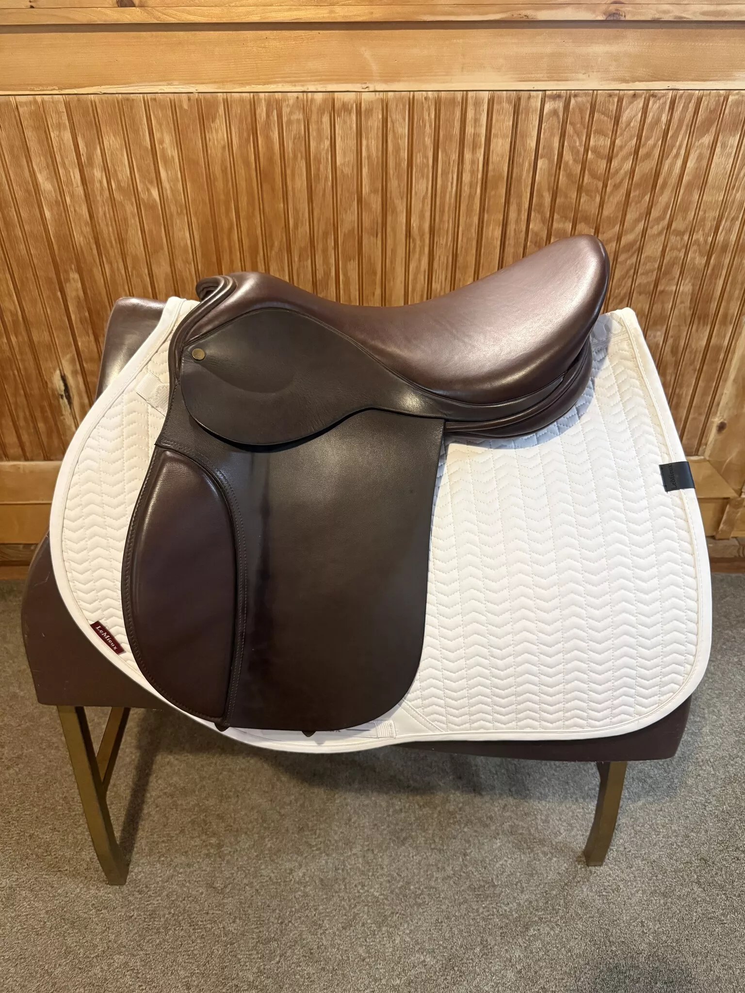 Used Specialist Jump Saddle - 17.5"