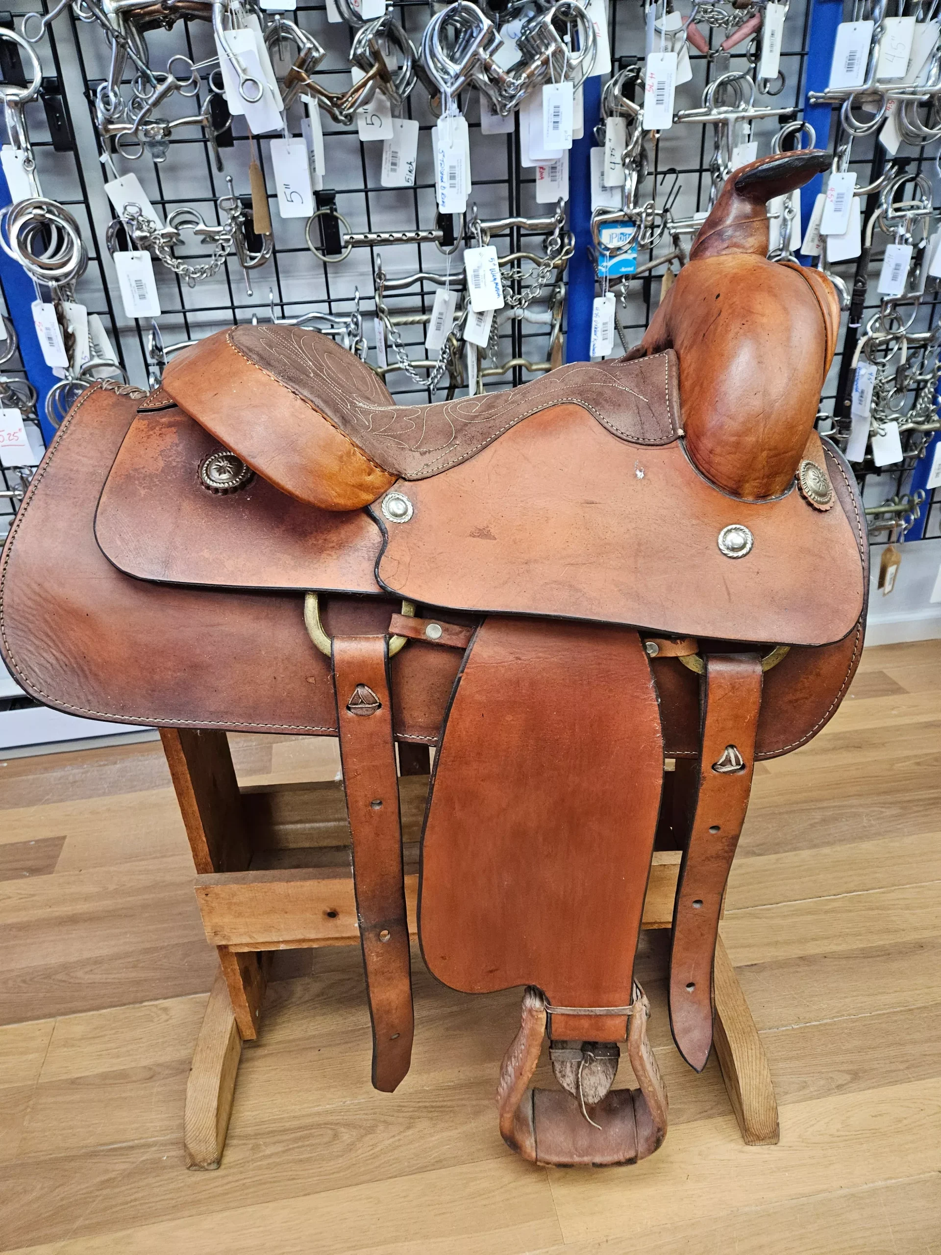 Western - 15" Ranch SQHB